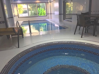 اجاره ویلا با استخر جکوزی سرخرود