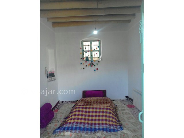 عکس شماره 109583 - اقامتگاه بومگردی سبنی کبودان - این اتاق اولمونه خونه نشیمنه کناریش هم تیپ همینه