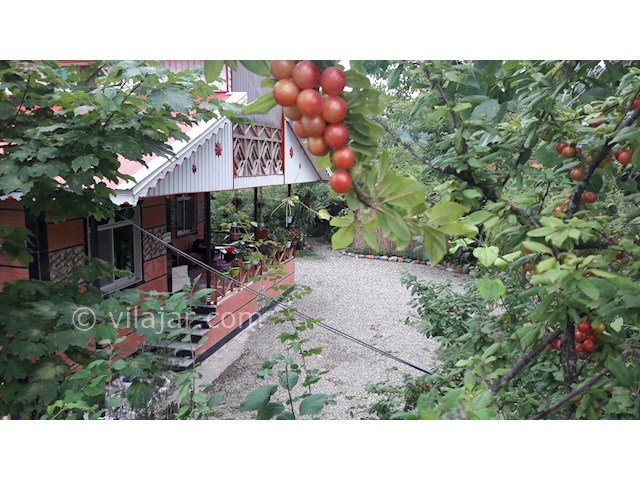 عکس شماره 134631 - اجاره ویلا استخر آبگرم در ماسال - عکس حیاط ویلا تیر ماه