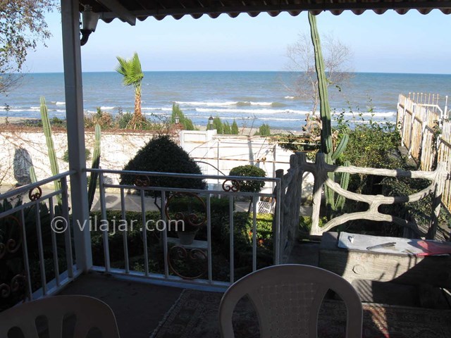 عکس شماره 15477 - اجاره ویلای چسبیده به دریا در رامسر - 