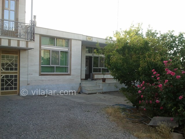 عکس شماره 19709 - اجاره اقامتگاه حاشیه زاینده رود - نمایی از حیاط