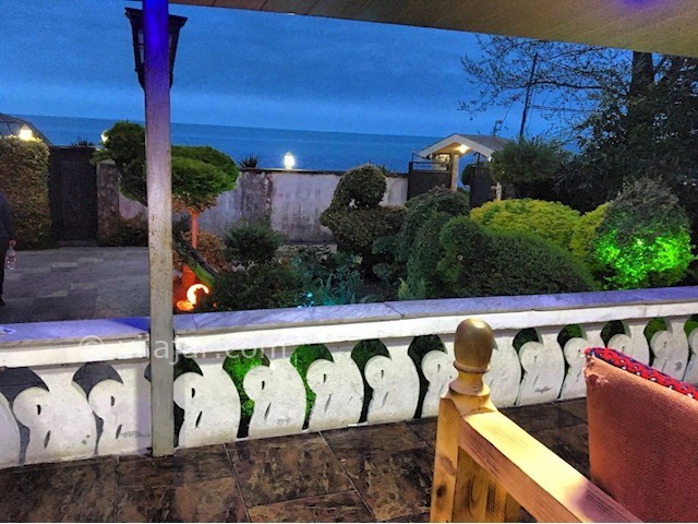 عکس شماره 308061 - ویلا چسبیده به ساحل در رامسر - 