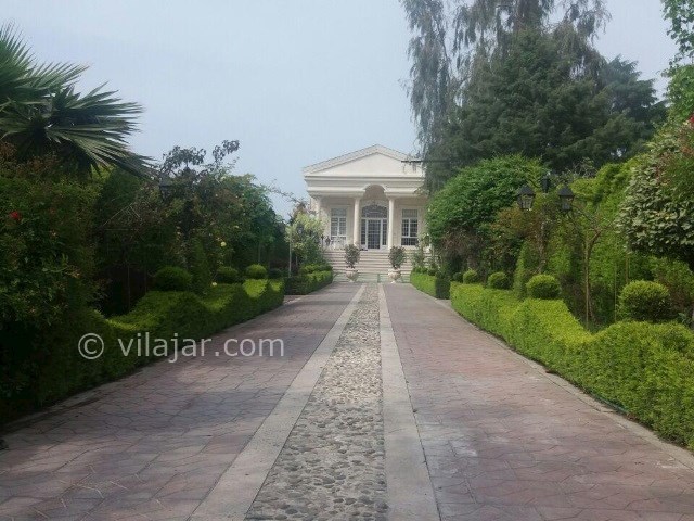 عکس شماره 365197 - ویلا استخردار با ساحل اختصاصی نوشهر - پارکینگ چهار خودرو و نمای ویلا