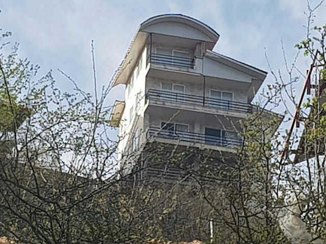 عکس شماره 365557 - اقامتگاه ییلاقی در جاده دوهزار تنکابن - 