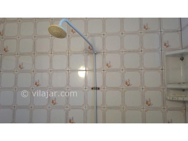 عکس شماره 400281 - خانه حیاط دار در لاهیجان -