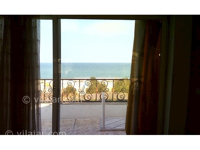 عکس شماره 43889 - ویلا در دریاکنار رو به آب - 