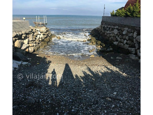 عکس شماره 453993 - اجاره ویلای ساحلی دربست نوشهر - ساحل 