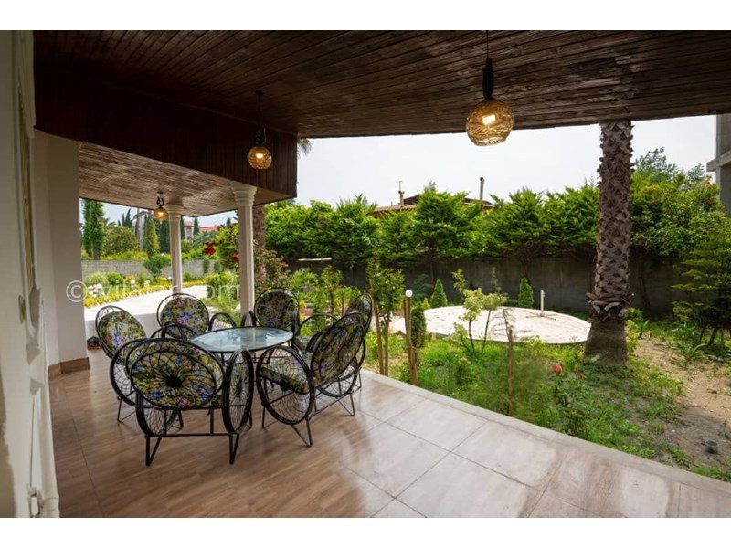 عکس شماره 557619 - اجاره ویلا با استخر در رامسر - تراس ویلا و حیاط