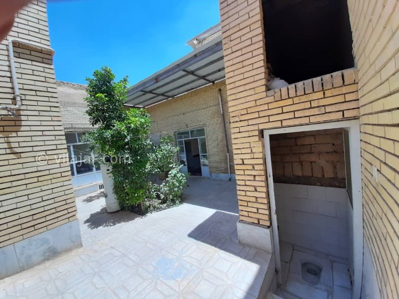 عکس شماره 557899 - اجاره خانه حیاط دار دربست در یزد - 