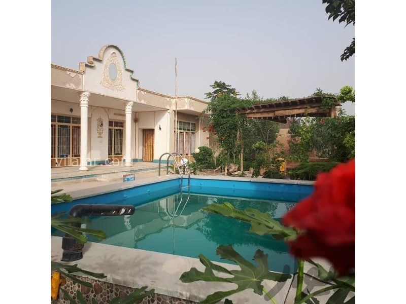 عکس شماره 566711 - اجاره ویلا باغ در اصفهان - استخر نیمه پر 