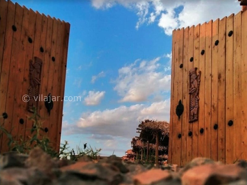 عکس شماره 598591 - اقامتگاه و خانه باغ شبهای کاغذی - ورودی اقامتگاه و خانه باغ