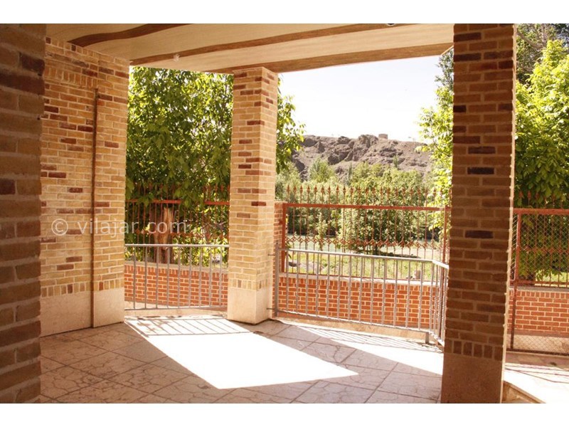 عکس شماره 606058 - اجاره ویلا حاشیه زاینده رود - تراس همسطح