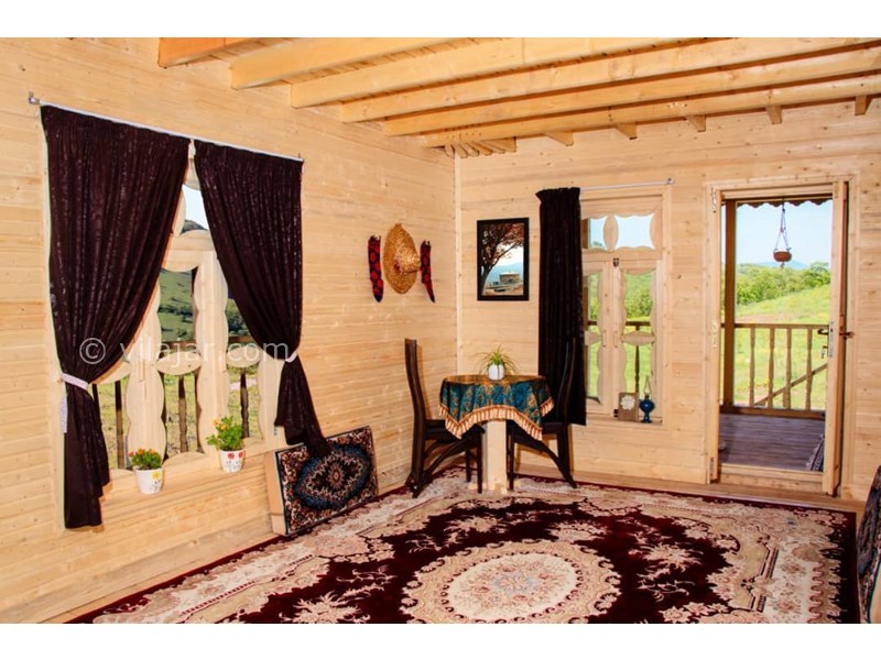 عکس شماره 614406 - اقامتگاه بومگردی بام رودبار - اتاق چوبی اقامتگاه بومگردی بام رودبار