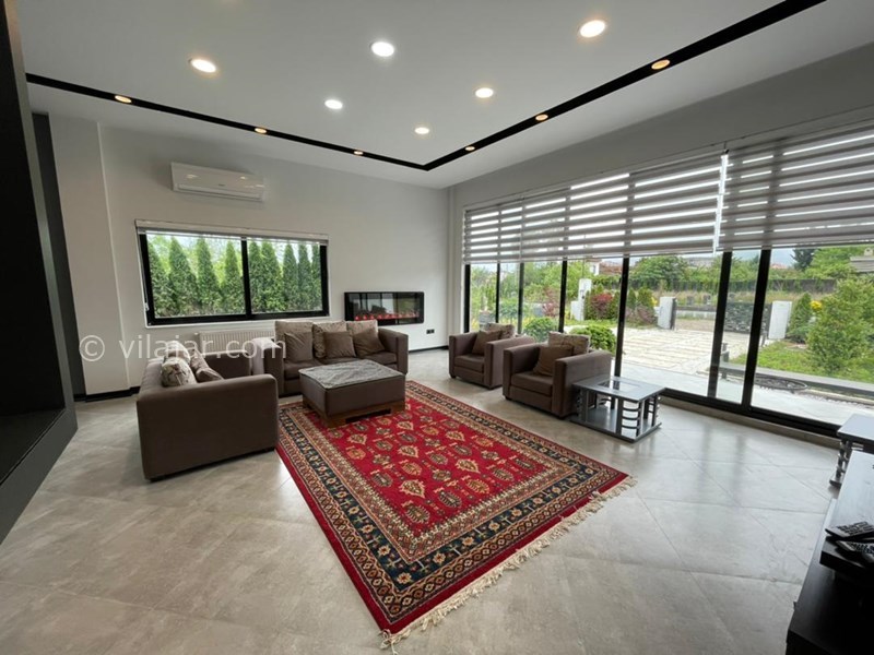 عکس شماره 618013 - ویلا مدرن با استخر روباز شیرود - سالن نشیمن با ویو حیاط