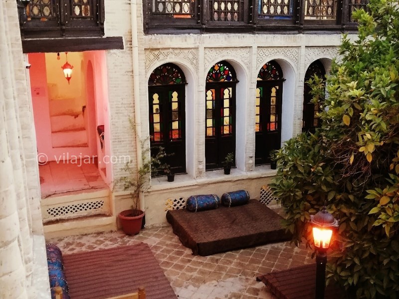 اقامتگاه بوم گردی عمارت قاجاریه