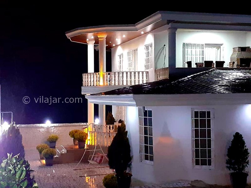 عکس شماره 639515 - اجاره ویلا استخردار زوات چالوس - نمای شب از ویلا 