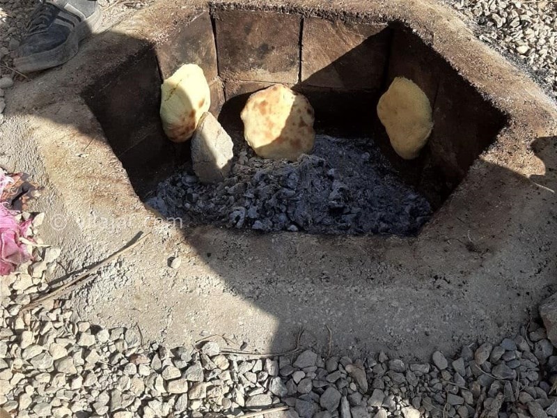 عکس شماره 640879 - اقامتگاه بوم گردی چشمه پیتا - تنور نان فطیر در اقامتگاه چشمه پیتا