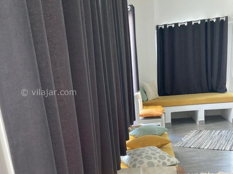 عکس شماره 660401 - اقامتگاه بادگیر سفید جزیره هنگام - 