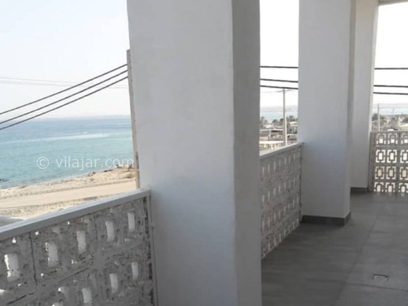 عکس شماره 660414 - اقامتگاه بادگیر سفید جزیره هنگام - 