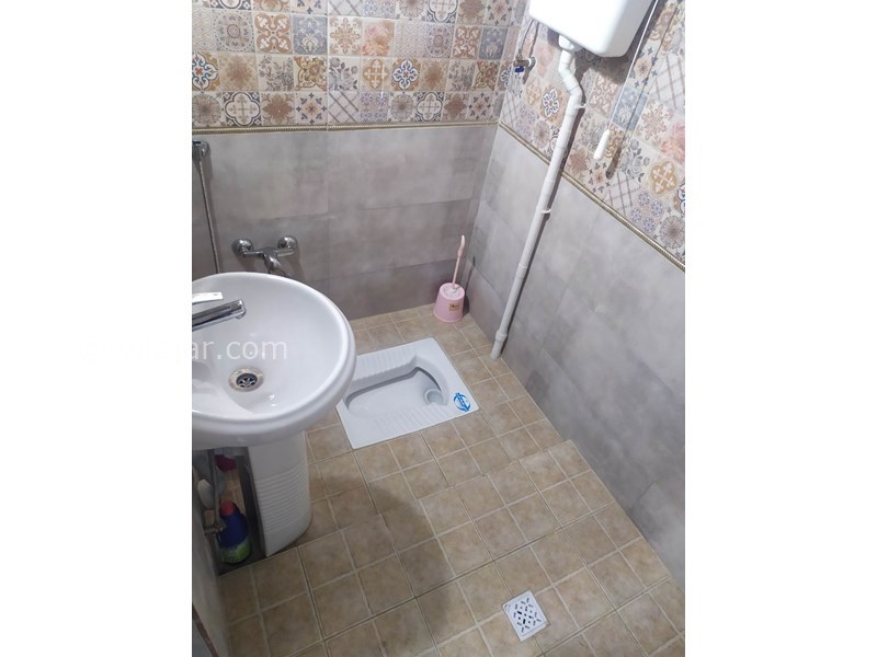 عکس شماره 673525 - اجاره ویلا در جنگل دالخانی رامسر - سرویس بهداشتی ایرانی+دوش حمام موجود در پذیرایی