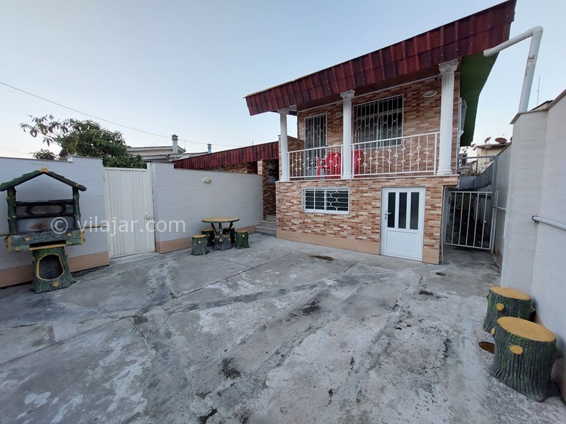 عکس شماره 673783 - اجاره خانه ویلایی در نوشهر - نمای ویلا و حیاط مستقل و باربیکیو و میز و صندلی