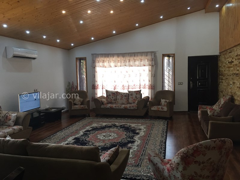 عکس شماره 676631 - اجاره ویلا نزدیک محمودآباد - نمایی از پذیرایی و‌ مبلمان