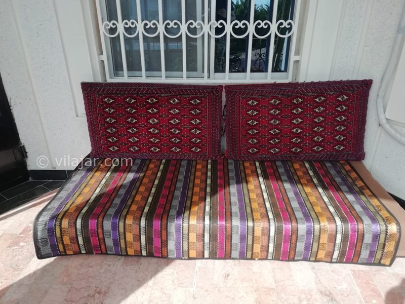 عکس شماره 687163 - اجاره ویلا در رامسر - فضای سنتی نشین در تراس جلویی