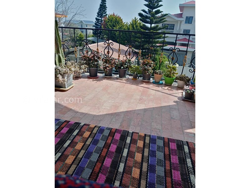 عکس شماره 687166 - اجاره ویلا در رامسر - فضای سنتی نشین در تراس جلویی