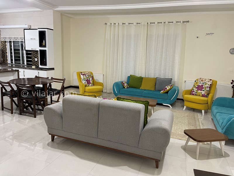 عکس شماره 701369 - اجاره ویلا در چالوس - سالن بسیار بزرگ 