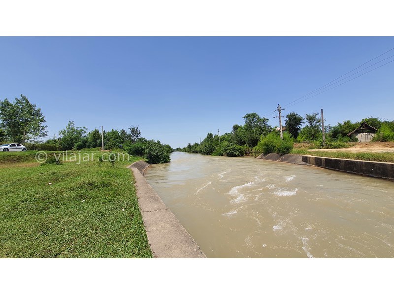 عکس شماره 704139 - اجاره ویلا نزدیک دریاچه در شفت - کانال آب مجاور باغ ویلا