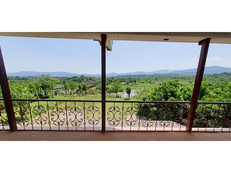 عکس شماره 704157 - اجاره ویلا نزدیک دریاچه در شفت - ویو تراس ۲