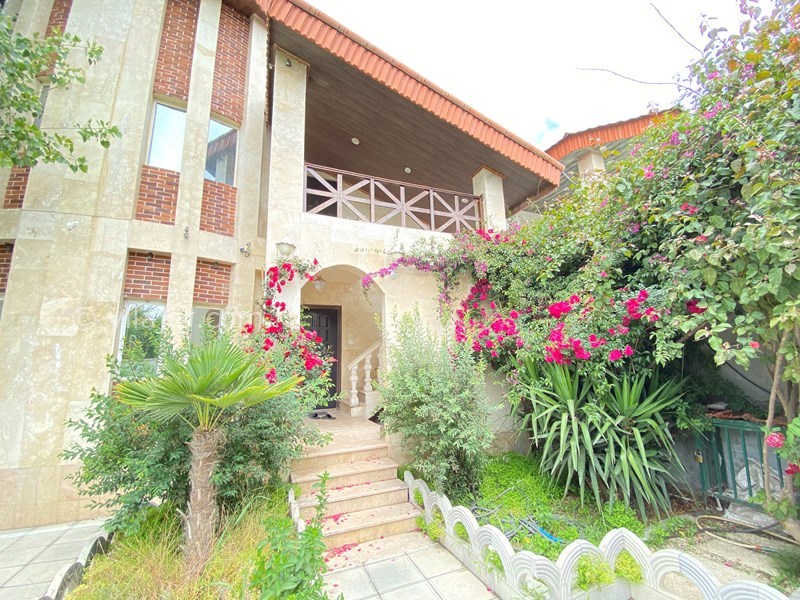 عکس شماره 705936 - اجاره ویلا در سرخرود با استخر آبگرم - ورودی و راه پله