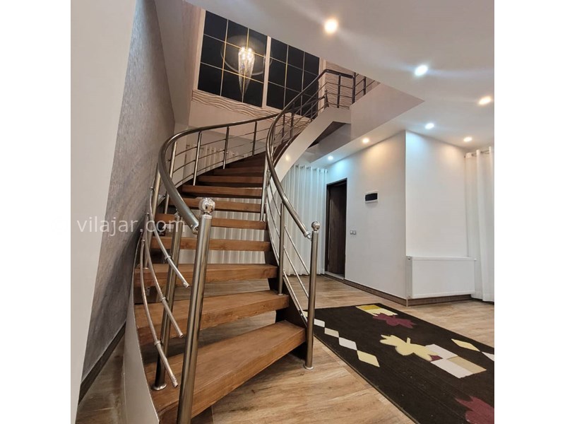 عکس شماره 713904 - اجاره ویلا در سرخرود استخردار - راه پله به سمت طبقه دوم