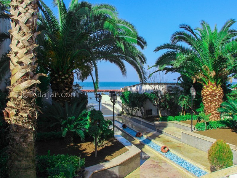 عکس شماره 723015 - ویلا استخردار لب دریا محمودآباد - نمای دیگر از عمارت رو به ساحل