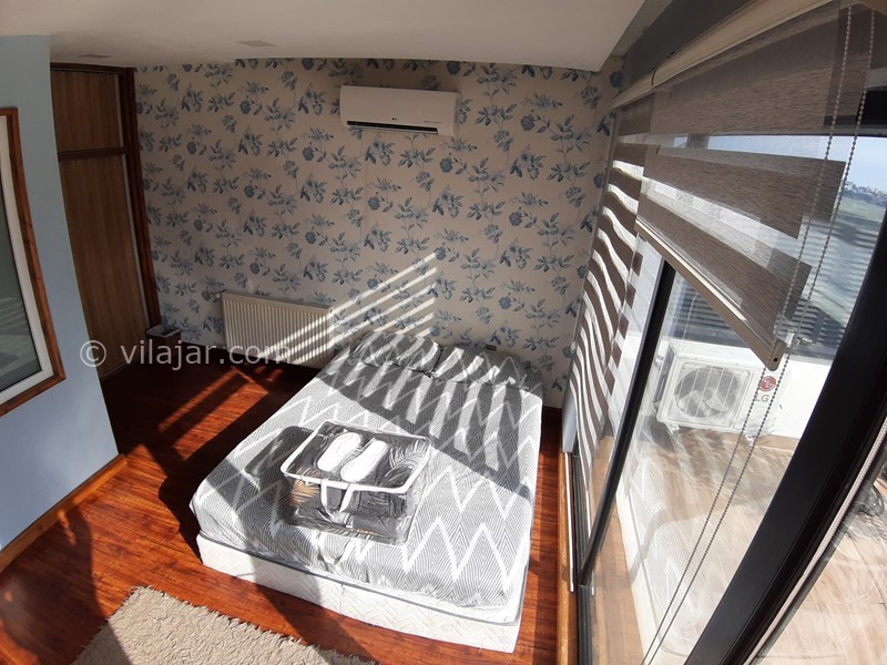 عکس شماره 727846 - رزرو ویلای لوکس استخردار نوشهر - اتاق خواب مستر طبقه سوم و آفتاب دلنشین در زمستان و پائیز