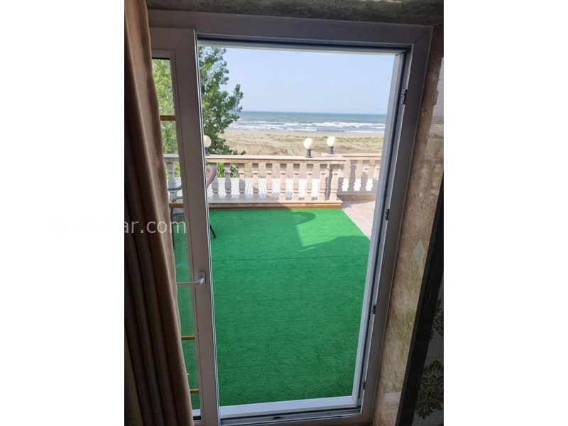 عکس شماره 734055 - اجاره ویلا با استخر روبه دریا انزلی -