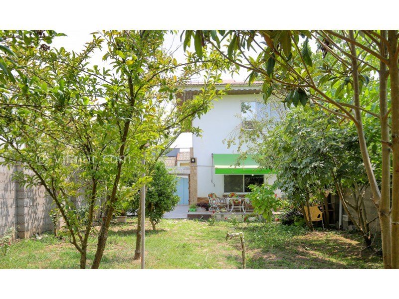 عکس شماره 736719 - اجاره ویلا باغ در رشت - نمای ویلا از وسط باغ