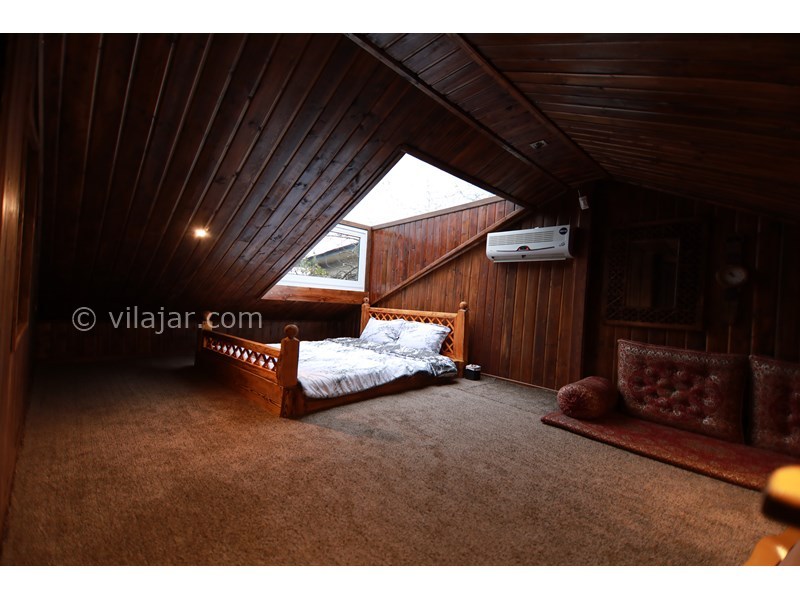 عکس شماره 741759 - ویلا جنگلی رامسر با سونا و جکوزی - اتاق زیر شیروانی با سقف شیشه ای