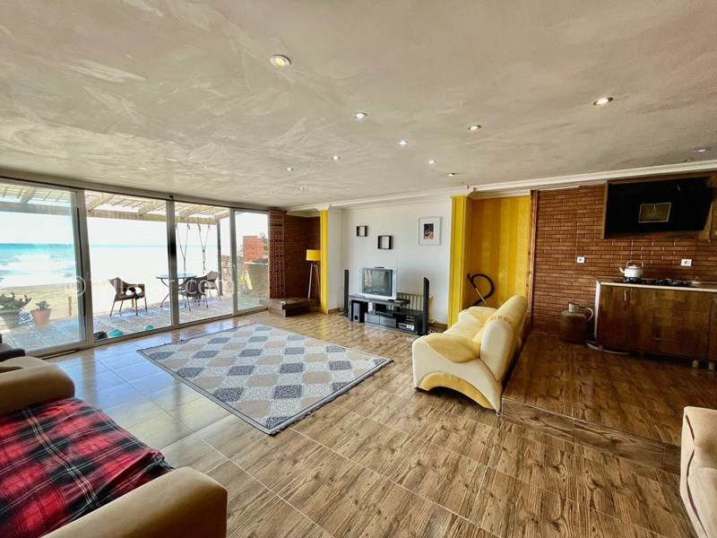 عکس شماره 767225 - اجاره ویلا تنکابن چسبیده به دریا -