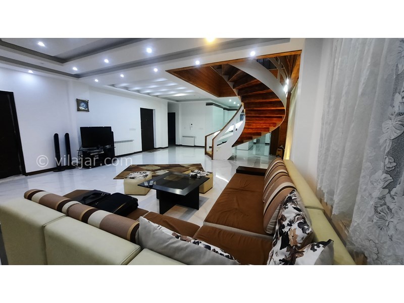 عکس شماره 768416 - ویلا جنگلی دوبلکس نزدیک نمک آبرود - هال و پذیرایی ط اول