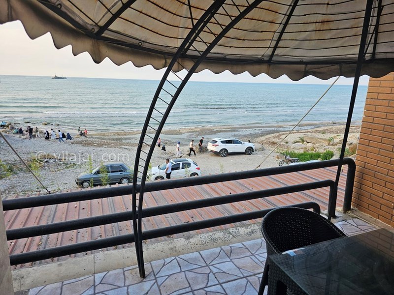 عکس شماره 769456 - اجاره اقامتگاه ساحلی نوشهر - تراس ویلا رو به دریا