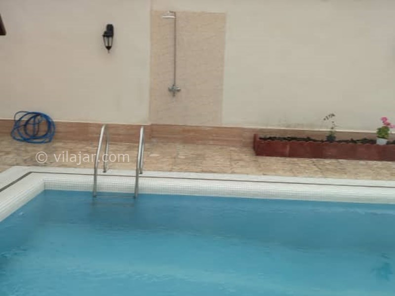 عکس شماره 772063 - کلبه چوبی سوییسی با استخر در بابل - 