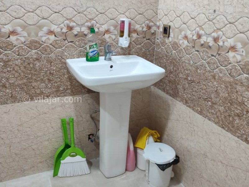 عکس شماره 772073 - کلبه چوبی سوییسی با استخر در بابل - 