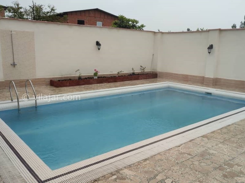 عکس شماره 772086 - کلبه چوبی سوییسی با استخر در بابل - 