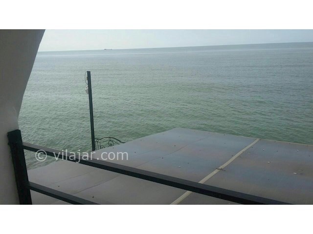 عکس شماره 77891 - اجاره ویلای ساحلی دربست نوشهر - تراس روبه دریا