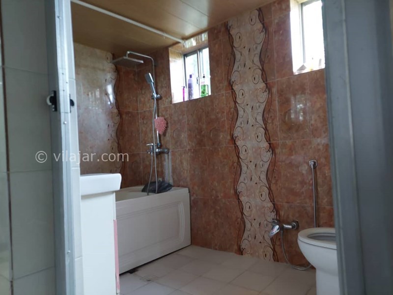 عکس شماره 784626 - اجاره ویلا ساحلی نزدیک رامسر - حمام وان دار به همراه فرنگی و روشویی