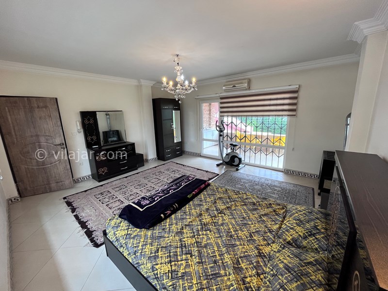 عکس شماره 784714 - ویلا بااستخر 4 فصل در نوشهر چلک - اتاق شاه نشین(۲۵ متر)(اسپیلت مجزا)(تشک نو تخت خواب) با تراس بزرگ و منظره بینظیر