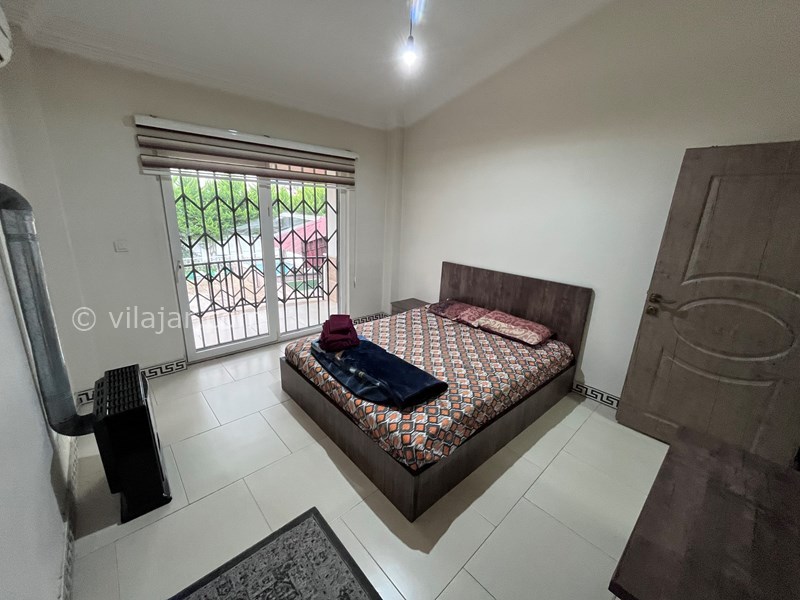 عکس شماره 784717 - ویلا بااستخر 4 فصل در نوشهر چلک - اتاق ۲ (۱۷متر)(اسپیلت مجزا)(تشک نو تخت خواب)