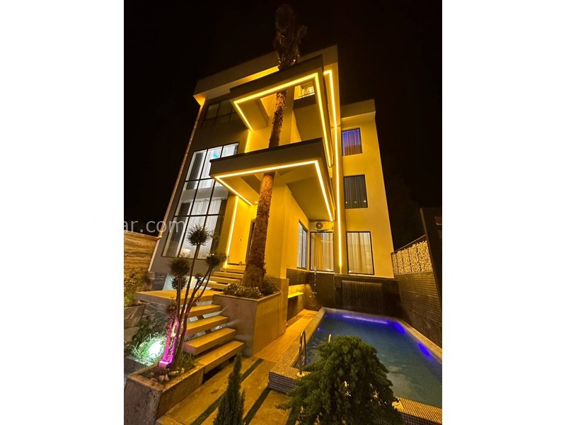 عکس شماره 785327 - اجاره ویلا با 2 استخر و جکوزی ایزدشهر - نمای ساختمان بهمراه لاین‌های نوری