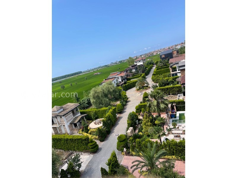 عکس شماره 818269 - اجاره اقامتگاه با سونا بخار نور - نمای شهرک از تراس 